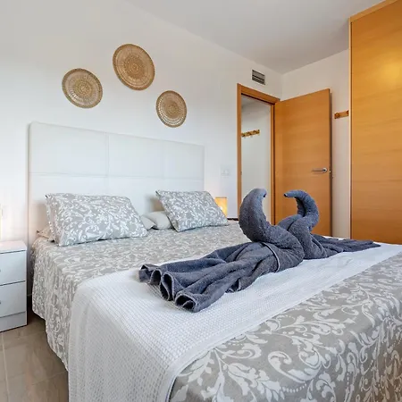 Tropikana Paradise Miami Apartment